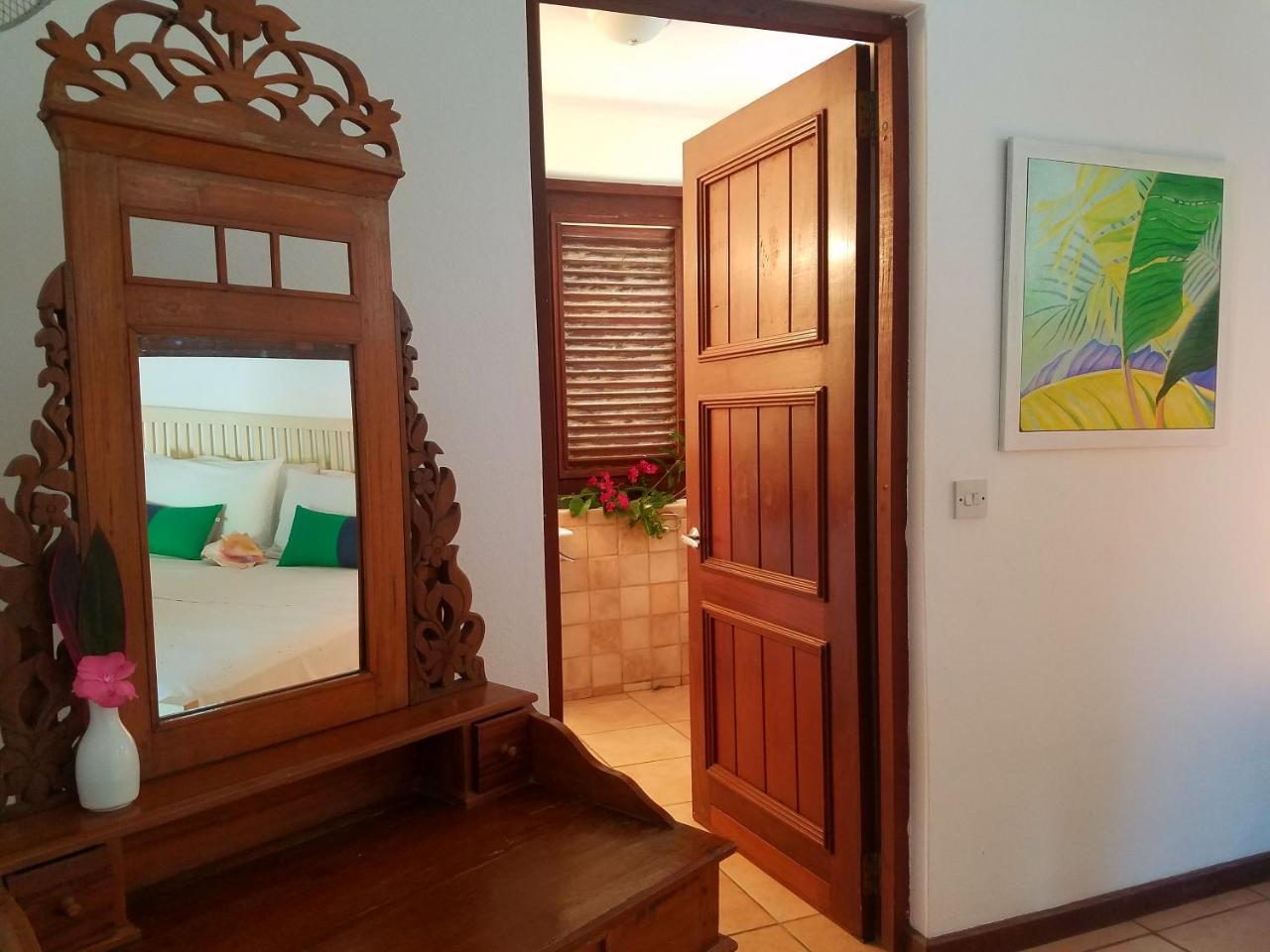 Gingerbread Suites Port Elizabeth Экстерьер фото
